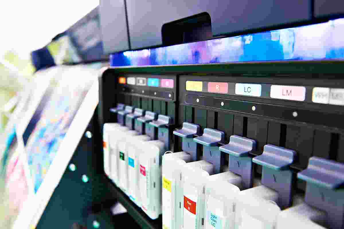 Color ink cartridge in the inkjet plotter printer  injection molding electronics