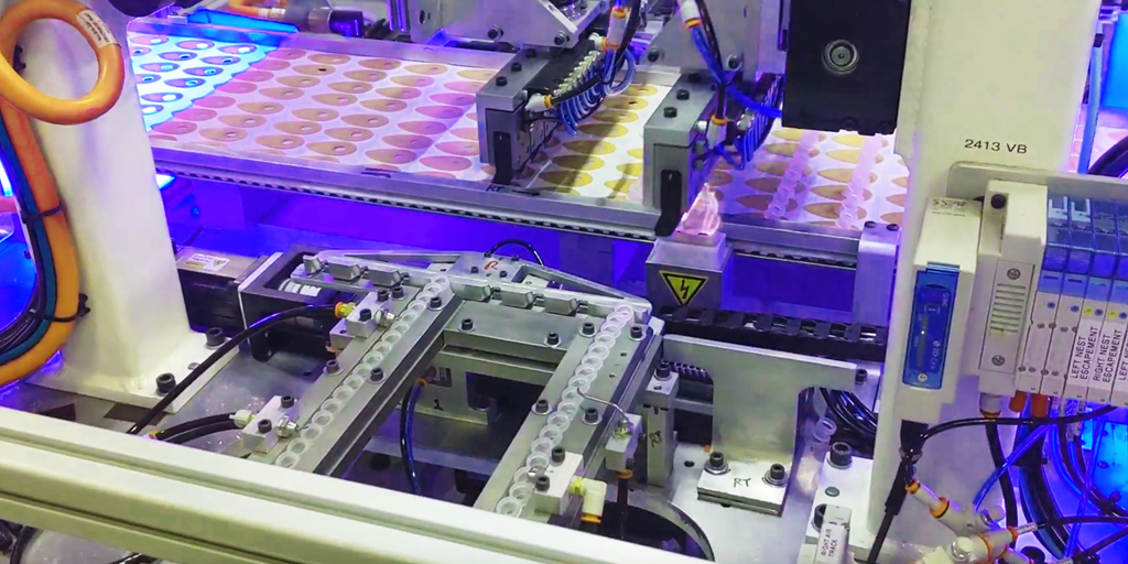 Using Automation to Reduce Plastic Injection Molding Costs and Increase Efficiency